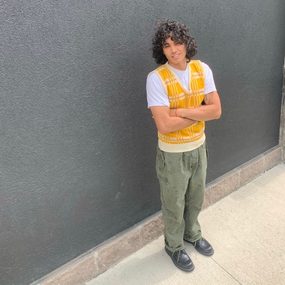 Meet your Posher, Julien - Picture 2 of 3